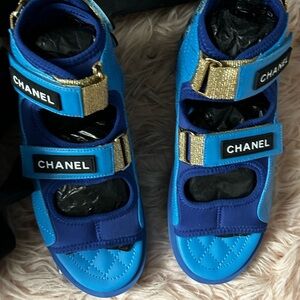 Chanel Blue Quilted Leather and Neoprene CC Ankle Strap Flat Sandals Size 40